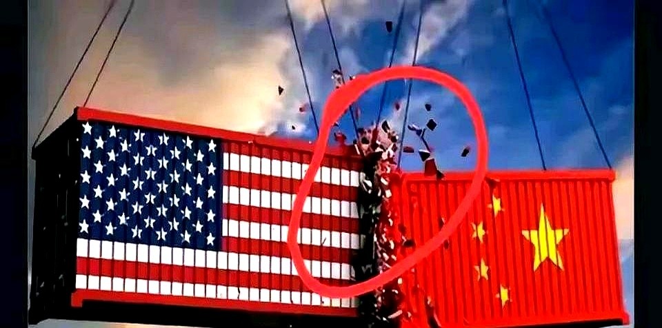 小评评助手使用方法：香港转口贸易新策略，美国关税下的物流变革与商机分析