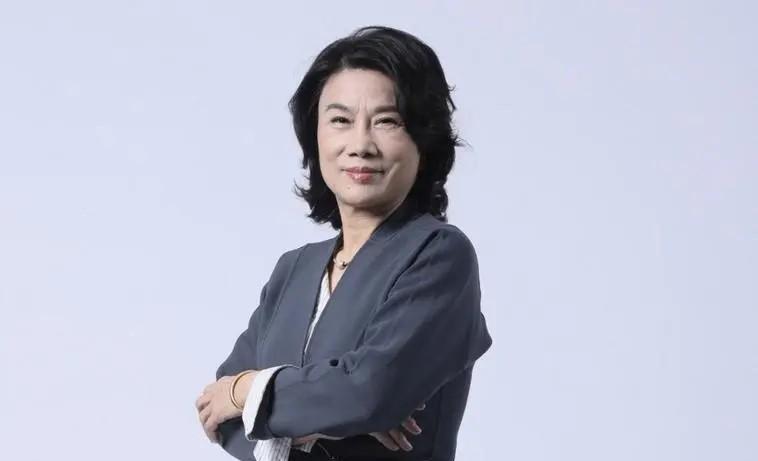 黎明助手：董明珠催债记，她如何用冷静与果断逆转局面