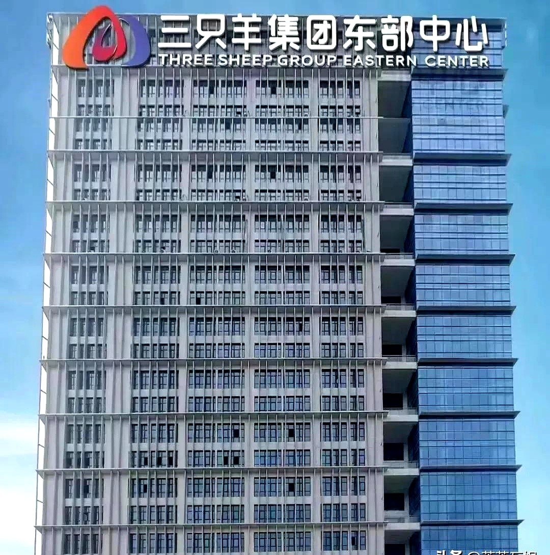 易单助手：小杨哥停播后三只羊直播间大地震，粉丝骤减300万，达人集体解约内幕揭秘！