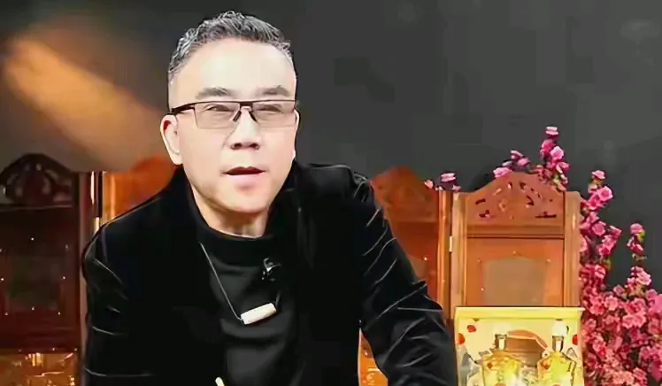 权重大师开团软件：网红圈“七月风暴”揭密，杨老五、郑好、谢雷的流量争夺战！