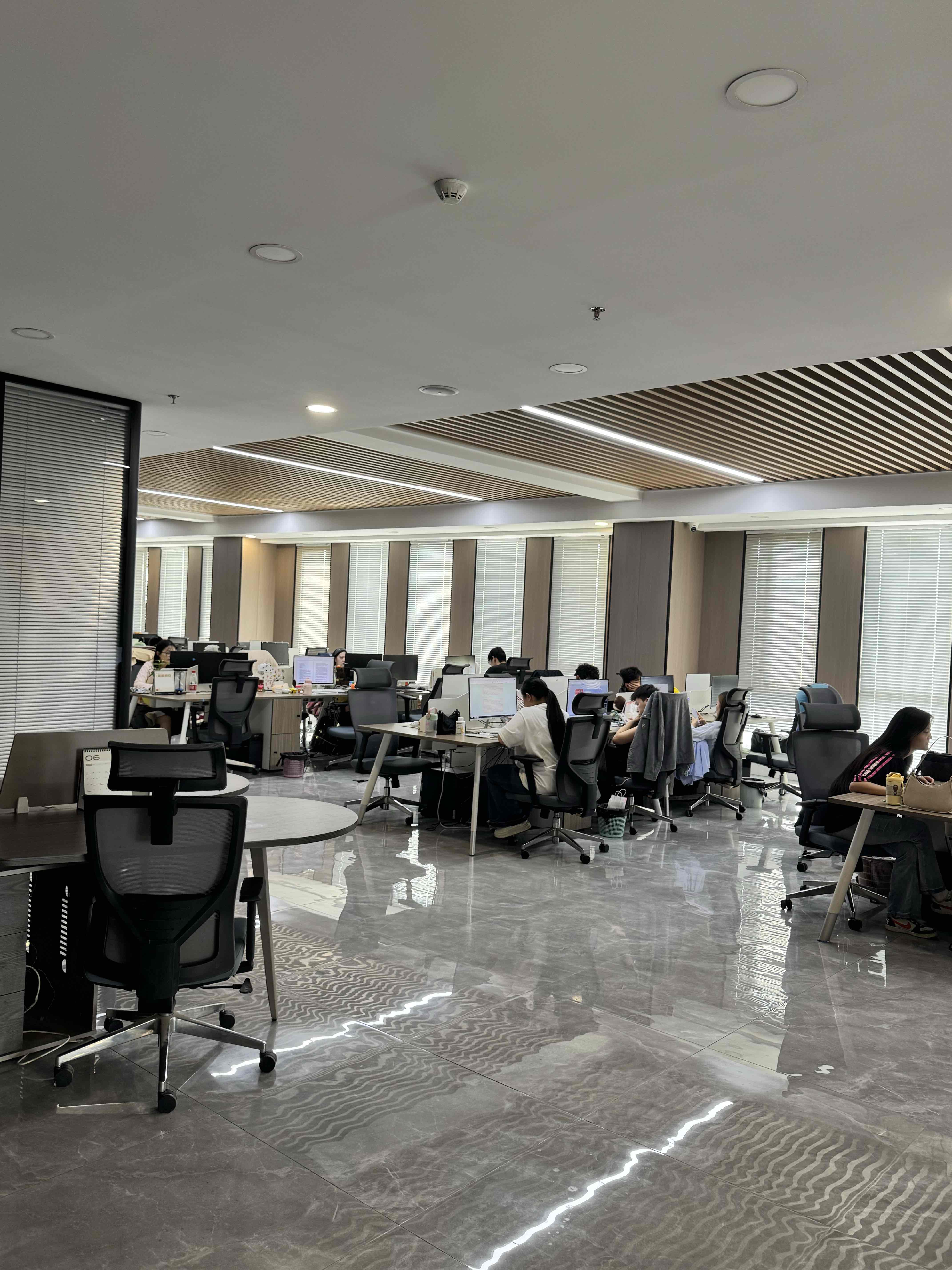 Z助手出评软件：提升亚马逊跨境收入的核心策略与实用建议