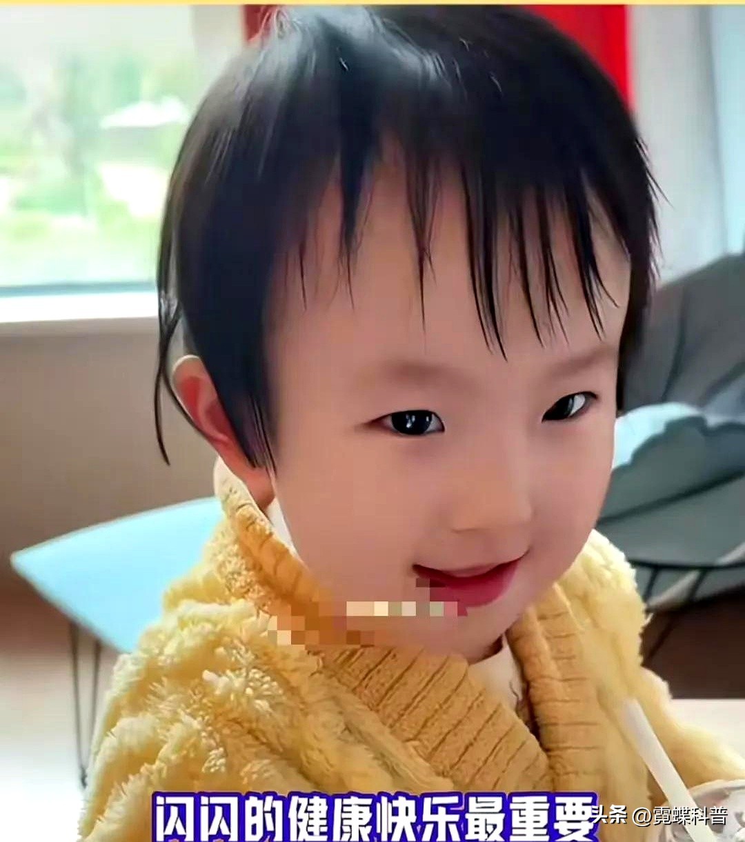 团粉助手：黄一鸣吐槽王思聪未给抚养费，昔日直播间惊喜曝光