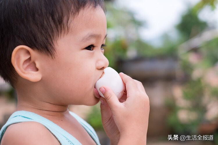 易评助手拼多多：大量激素鸡蛋流入市场，可能致癌？四种鸡蛋建议少吃或不吃！