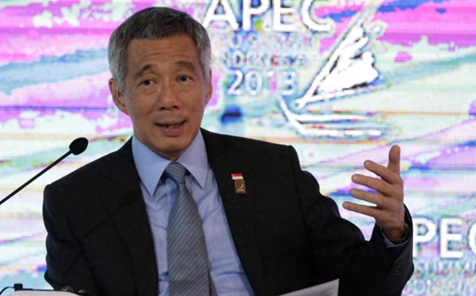 小评评助手出评软件：美国对付中国的老套路是否还有效？李显龙解读深度融入的真相