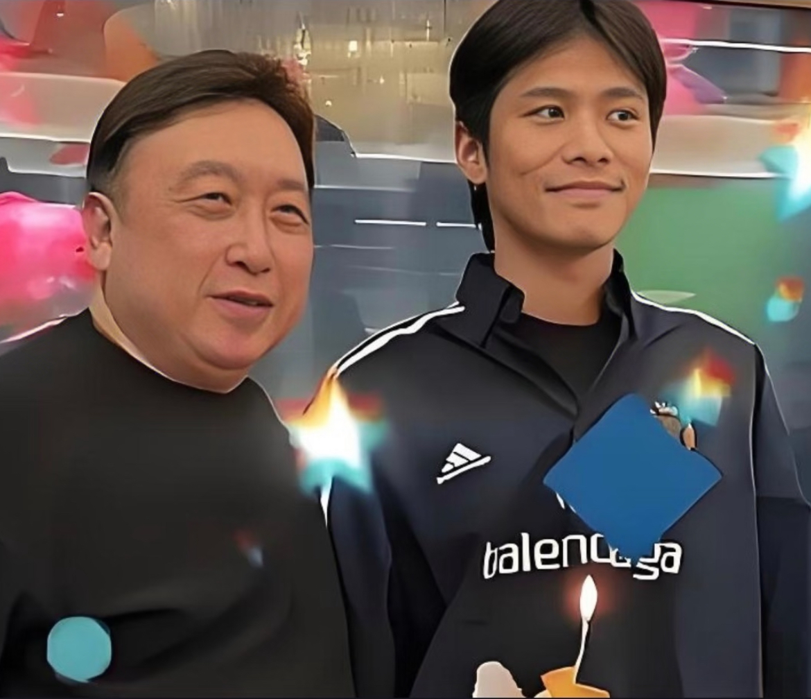 DD助手：明星与疯狂小杨哥合作背后的流量互惠与商业策略分析