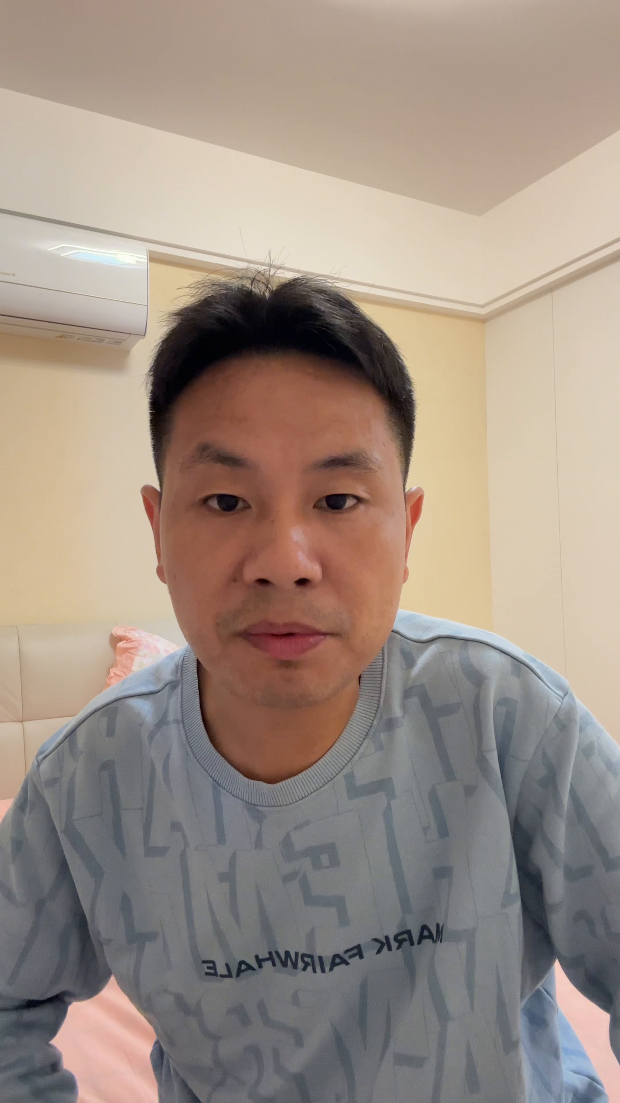 易出评官网：服装厂生存困境，网络调侃与个人反思的双重压力