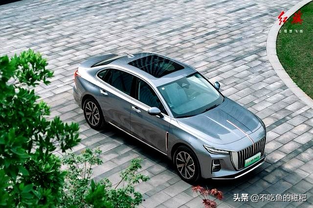 小评评助手教程：红旗H5 PHEV上市，高效动力与豪华配置的完美结合