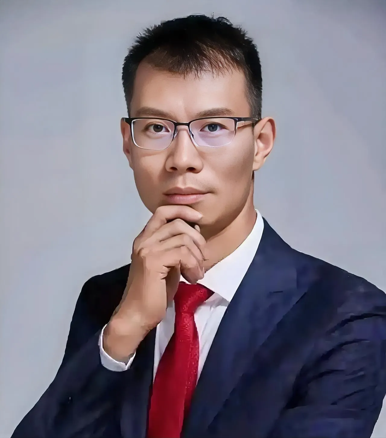 小评评助手：蜜雪冰城创始人张红超的高质平价创业故事与成功秘诀