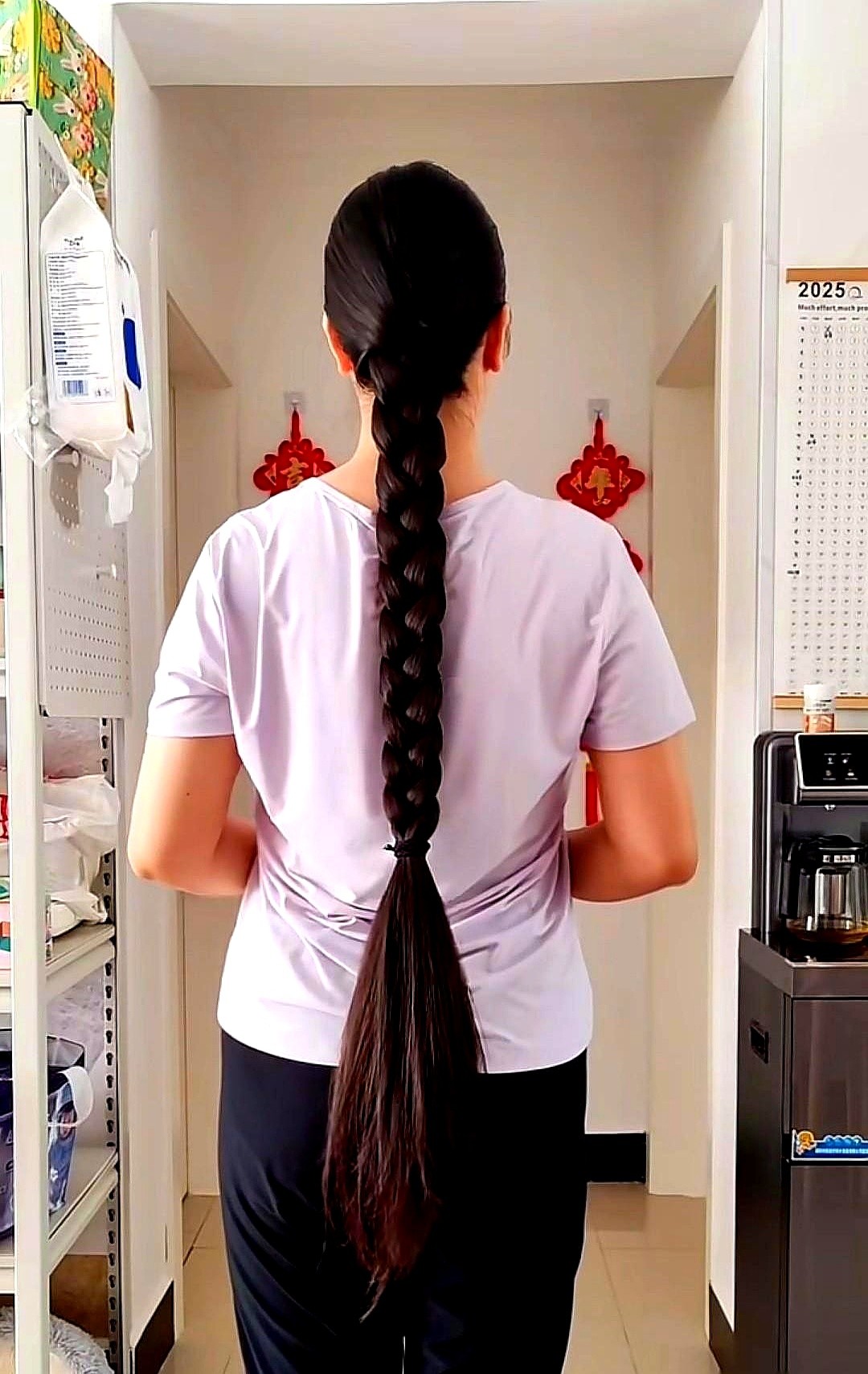 易出评官网：辫子与心理，在快时尚中寻找减速与自救的力量
