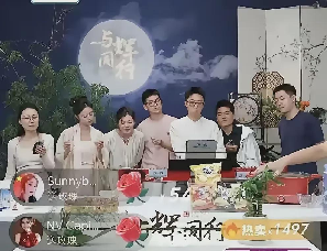 权重大师卡密：鹏鹏与顶流的较量，流量时代下年轻人的困惑与自我价值探索