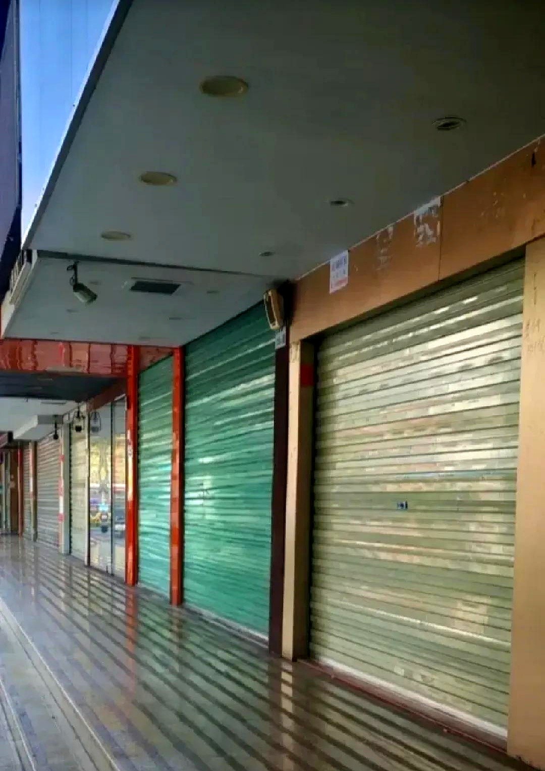 超单助手：实体店转型，从租金负担到流量创造，教你如何在电商时代生存