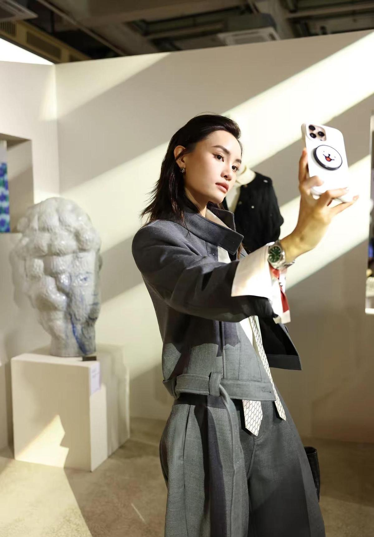 超单助手软件官网：穿上它，我笑不笑？，淘宝背后的快乐消费新理念