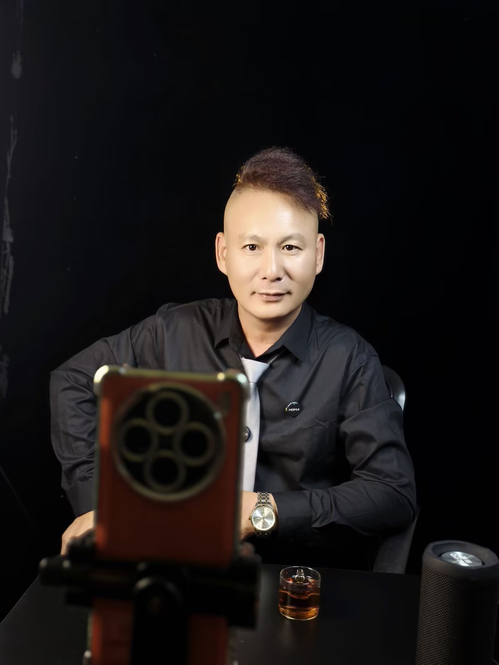 粉团助手：坚持与成长，明哥自媒体之路的粉丝增长故事