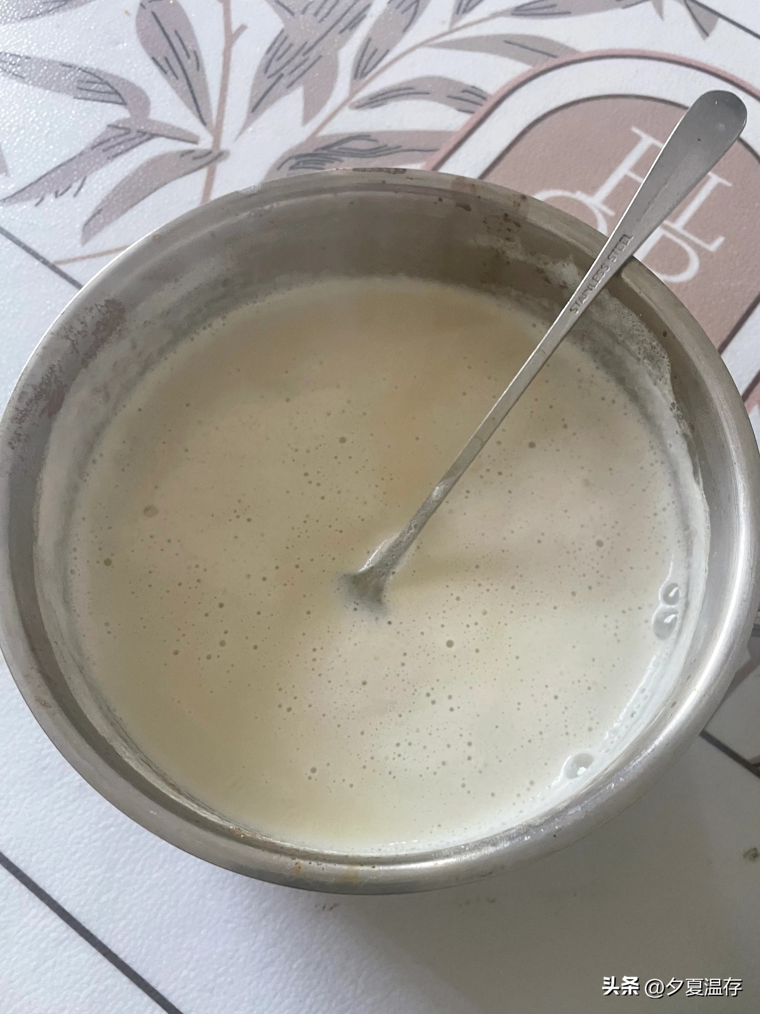 易单助手软件官网：男性对女性婚前性经历的态度，初夜焦虑与心理影响解析