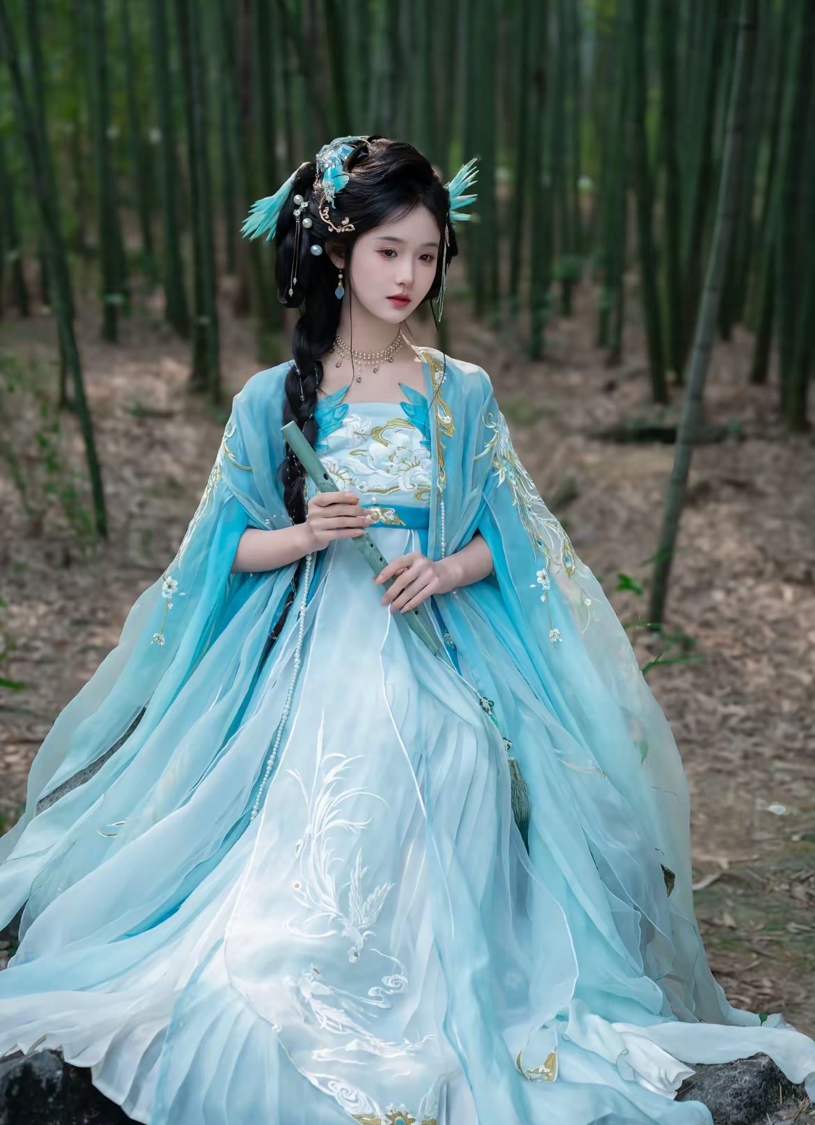 多成团助手：至春禾，短剧新女王如何凭‘疯批人设’实现8亿播放？