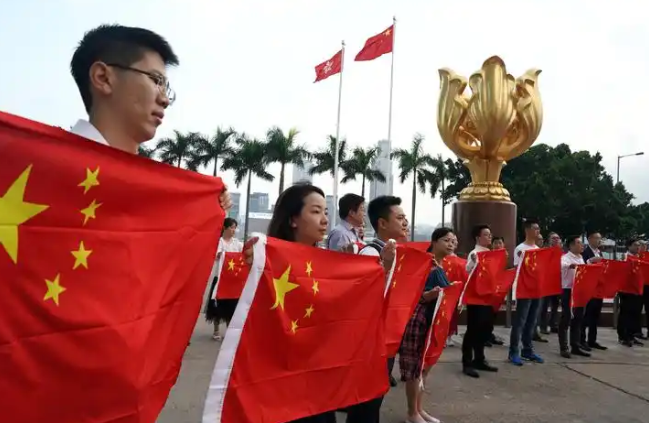 易评助手卡密：台湾经济困境，外债不承认、外军入侵必打击，台独势力的算盘破灭。