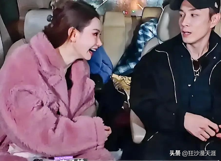 小评评助手出评软件：夫妻节目中“绿卡退货”引热议，真实爱情还是节目效果？