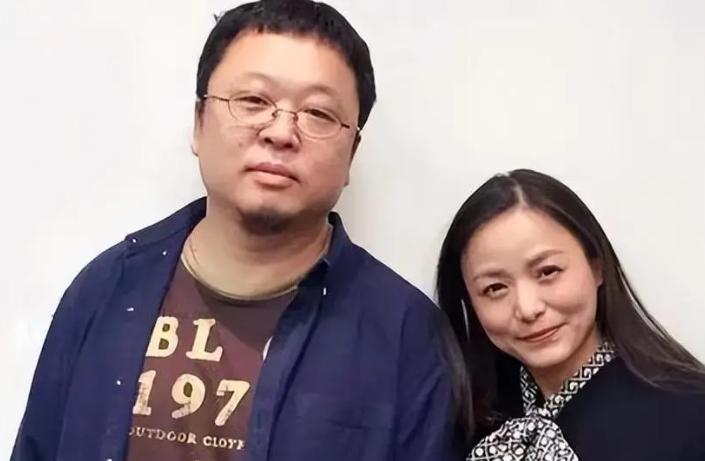 拼多多出评：罗永浩与柴静，携手共渡创业艰难，坚韧不拔的爱情故事