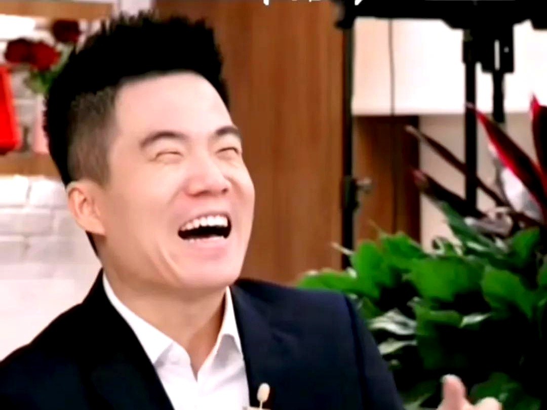Y助手拼多多：董宇辉直播间的趣事，知识碾压与观众互动引发热议