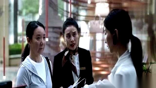 小G助手：信任的力量，王漫妮如何让奢侈品店从盛转衰