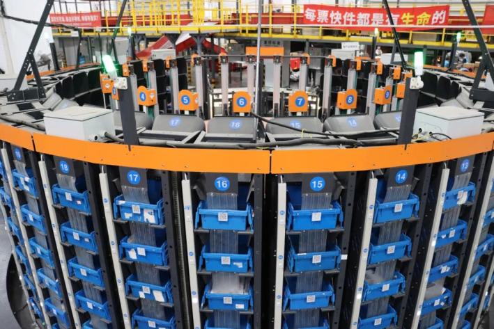 超评助手：“双十一”快递大战开启，金山转运中心全力备战物流高峰