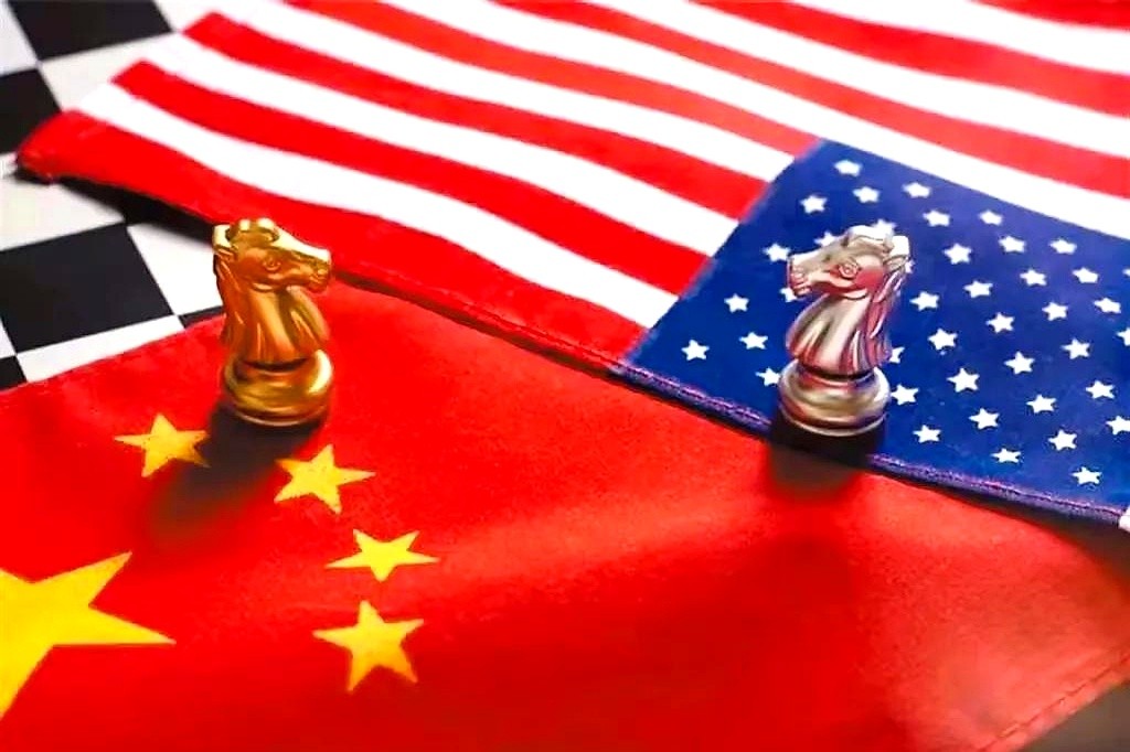 依云助手：中美贸易战最新动态，美国施压，中国强硬反击，局势如何发展？