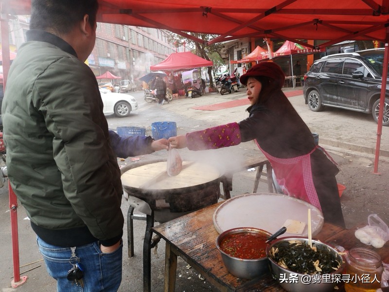 Z助手：摆摊创业，低成本高灵活性的小本生意突围之路