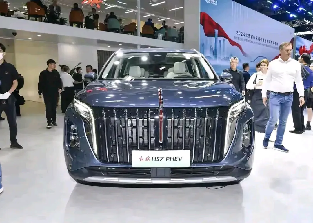 超单助手怎么用：红旗HS7 PHEV，引领25万级混动SUV市场的豪华科技新标杆