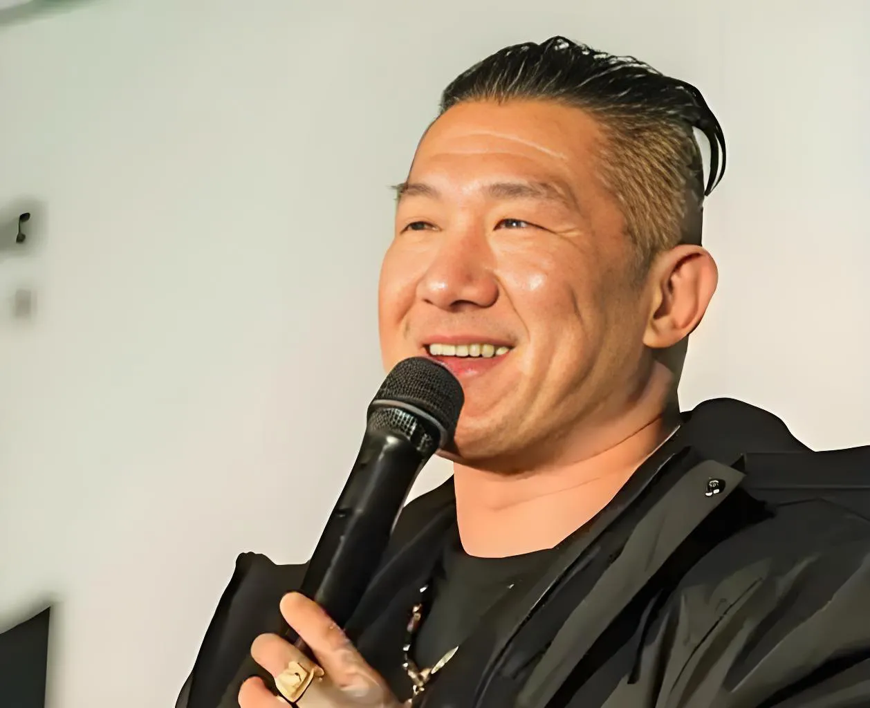 小评助手补单软件：陈之汉，从绿营追随者到两岸交流使者的转变历程
