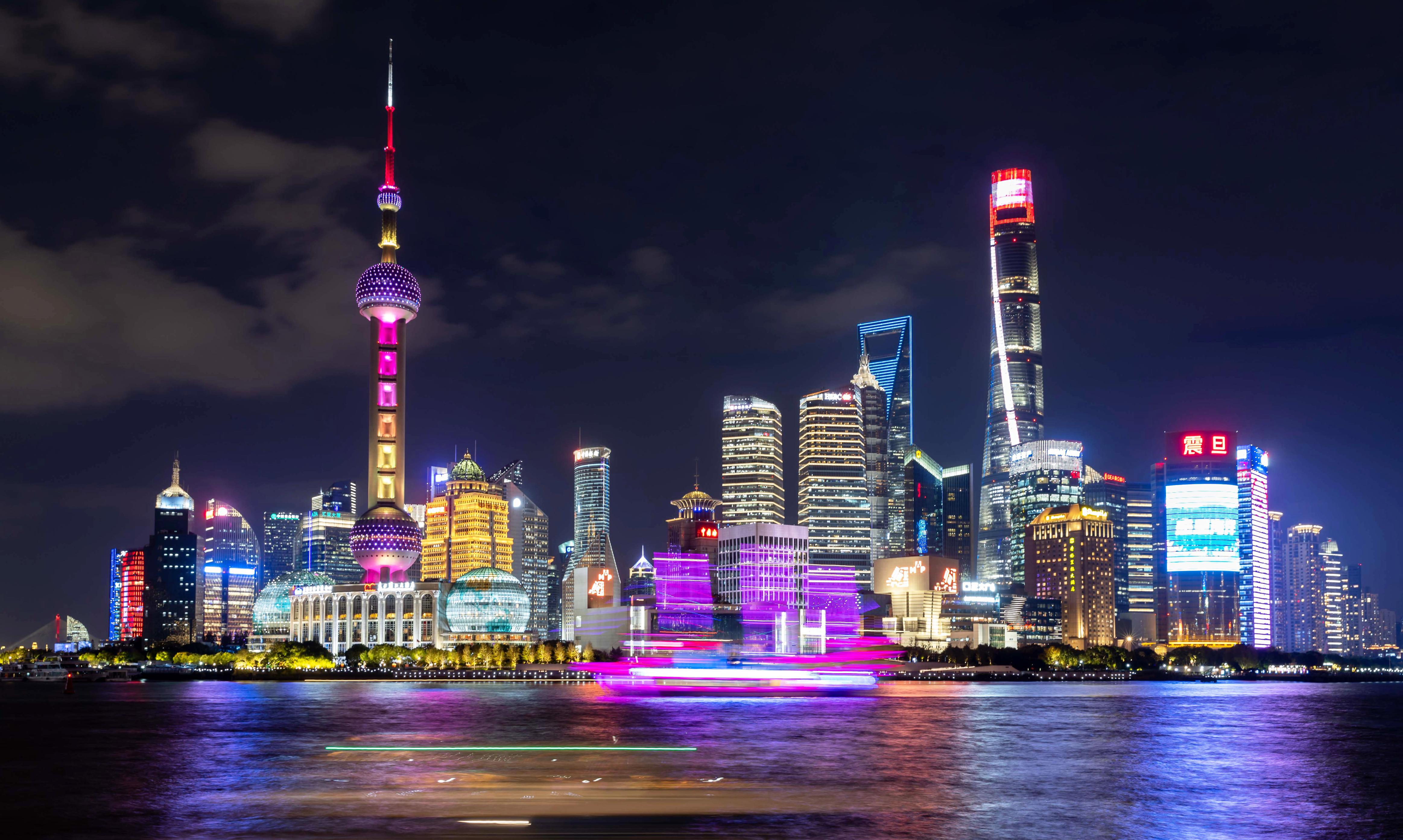 快火助手补单软件：上海经济崛起，三十年间如何超越香港与东京的惊人变化