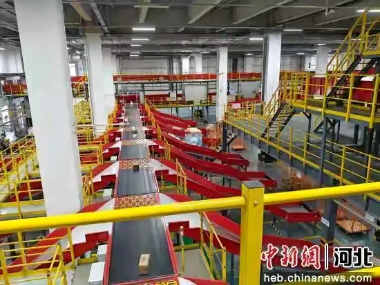 小评评助手靠谱吗：河北廊坊顺丰速递“上仓下转”模式，提升快递效率与环保责任