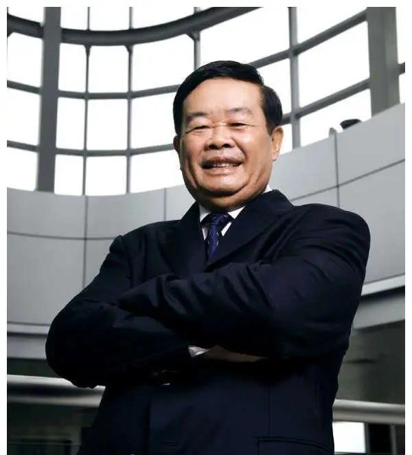 电销掌柜：曹德旺婚变风波，红颜知己与妻子间的感情反思与选择