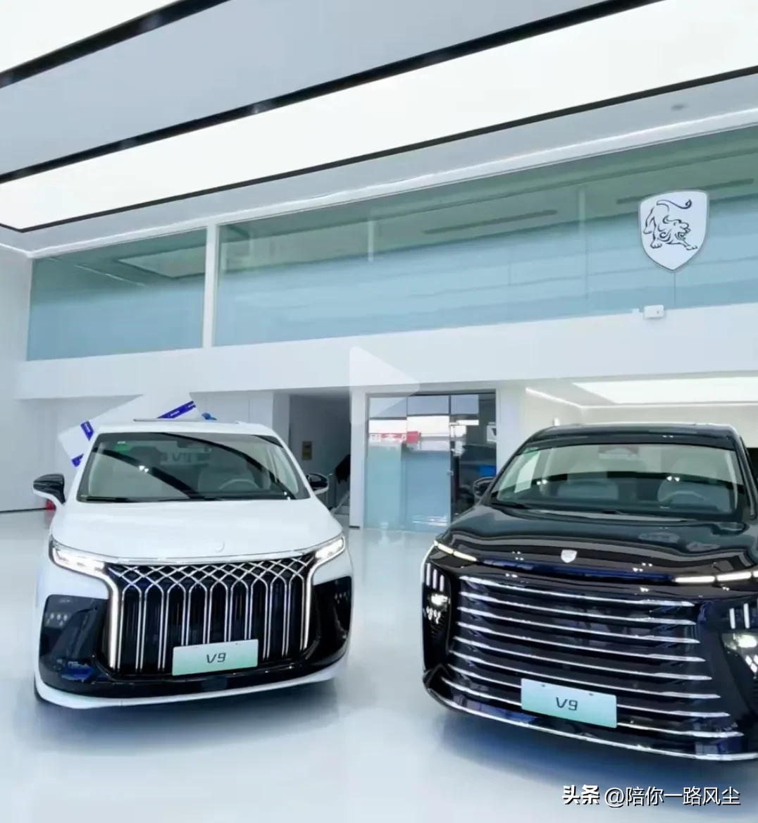 小象助手:东风星海V9,15万预算开豪华MPV,张大爷的自驾游梦想实现! 小象助手:东风星海V9,15万预算开豪华MPV,张大爷的自驾游梦想实现!