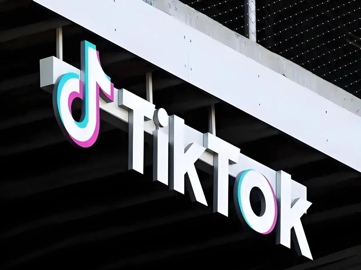 超单助手邀请码：大漂亮科技巨头面临TikTok禁令困境，苹果谷歌如何应对？