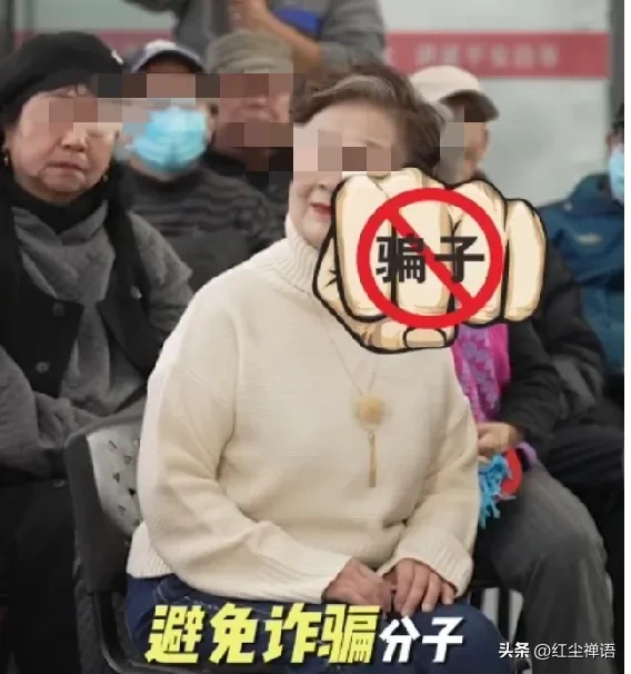 超评助手网站：微信朋友圈发哪些信息会泄露个人隐私？注意这些安全提醒！