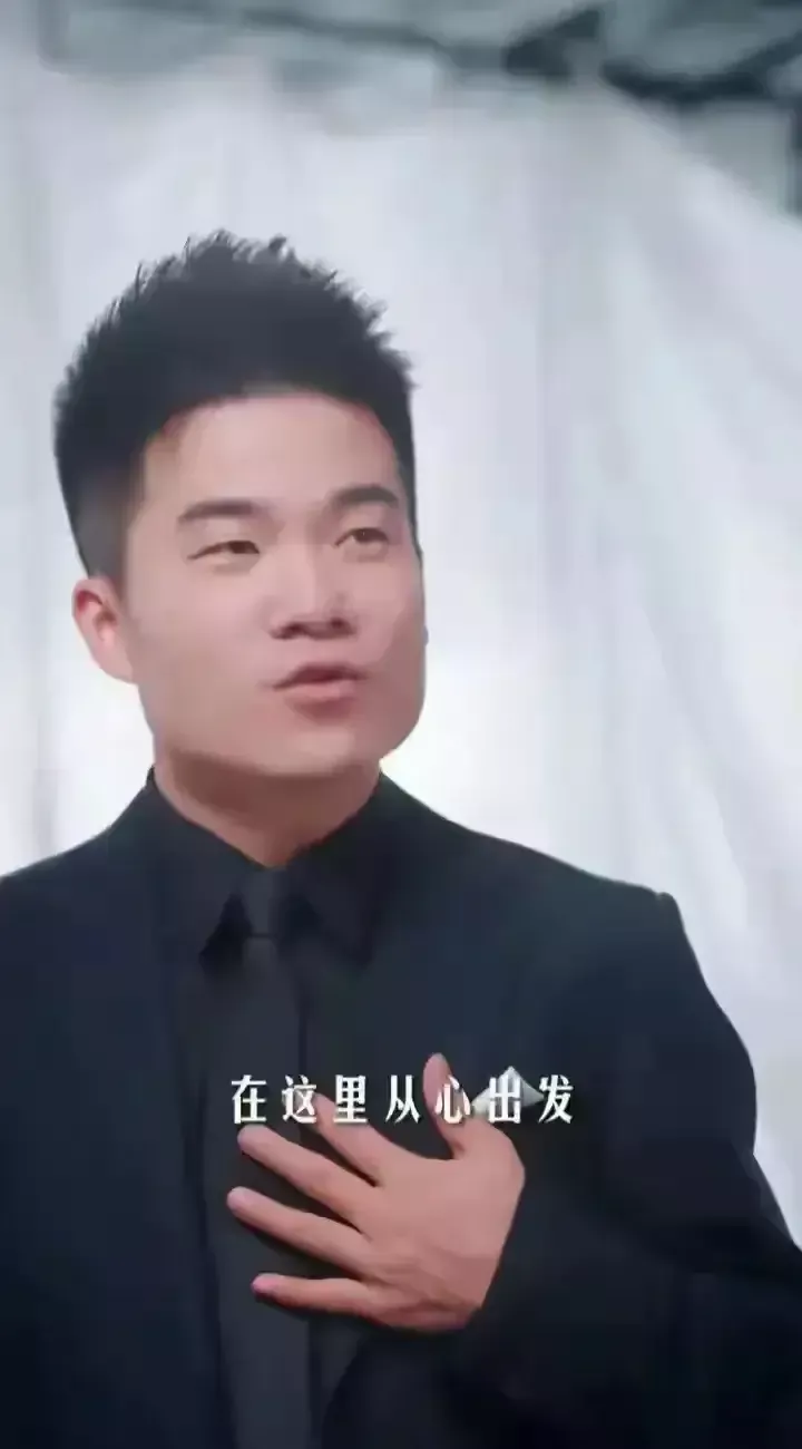 易评助手官网：与辉同行高歌猛进，东方甄选却频遭挫折的对比分析