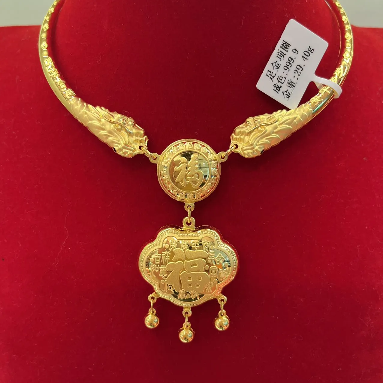 小评评助手靠谱吗：老销售如何迅速解决客户问题，赢得信任与赞誉