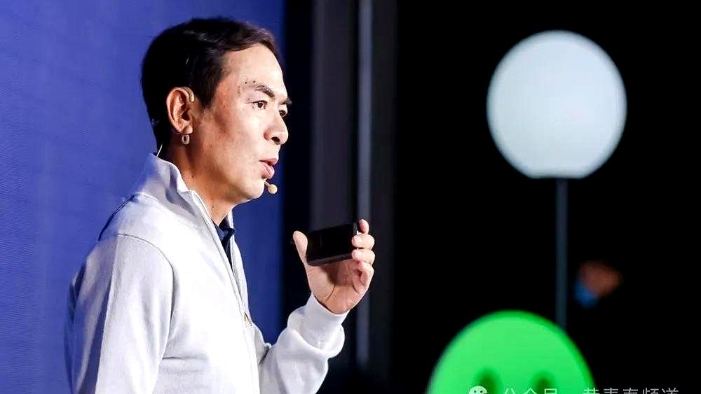 星评助手：微信功能频繁更新引发用户不满，社交软件沦为广告平台的黑色幽默